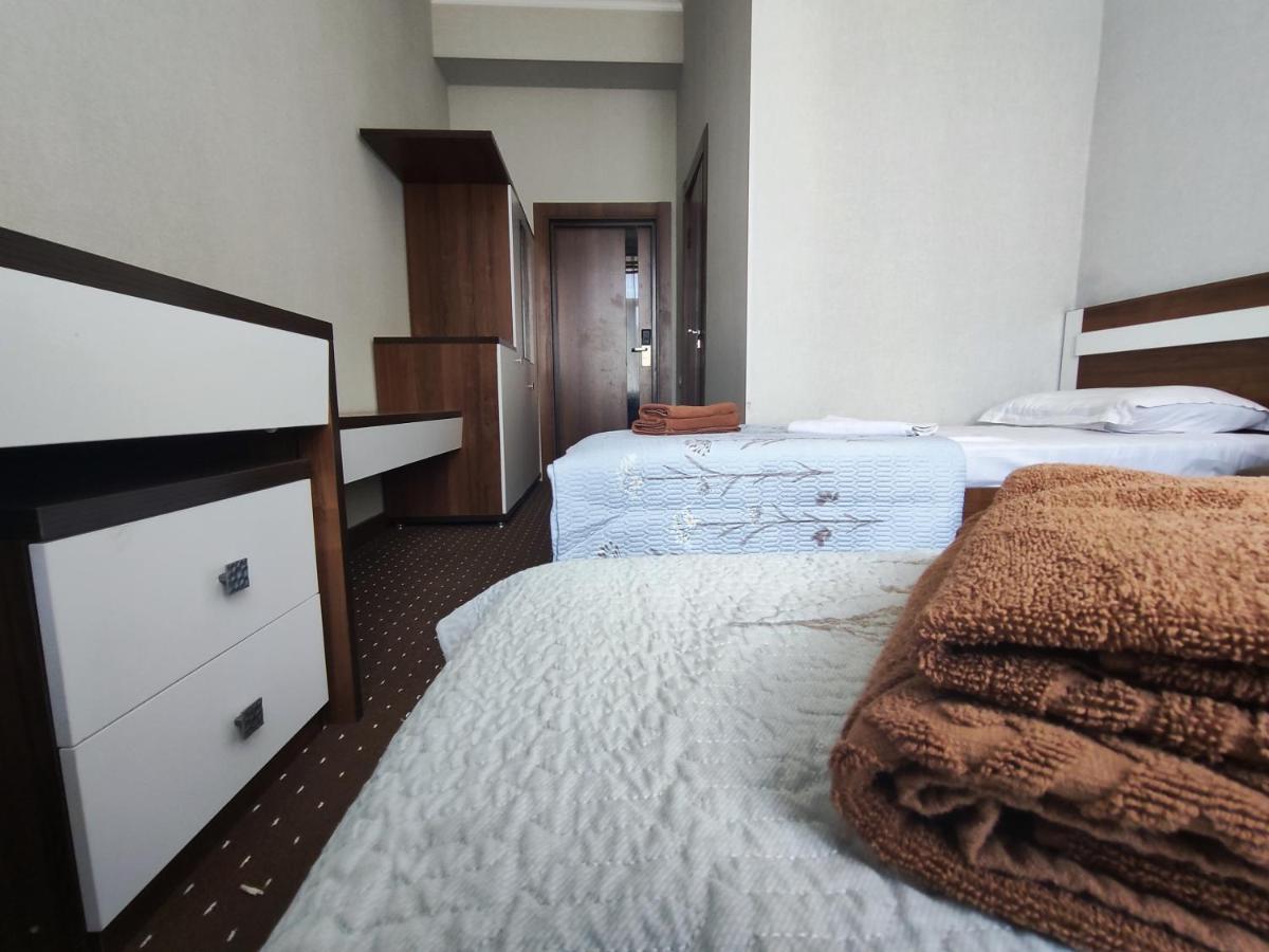 Hotel Markaz Tasken Kültér fotó